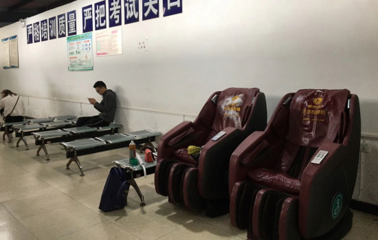 倍嘉尔按摩椅好吗知乎（按摩椅有必要买吗）